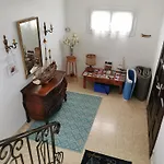 Dans Avec Jardin Et Piscine Privee Marguerittes