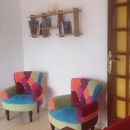 Apartment Dans Avec Jardin Et Piscine Privee