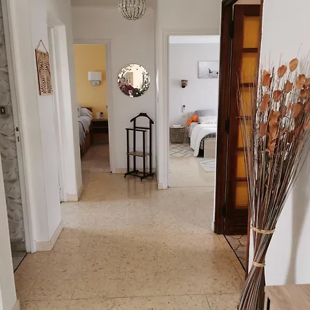 Dans Avec Jardin Et Piscine Privee 4 Personnes