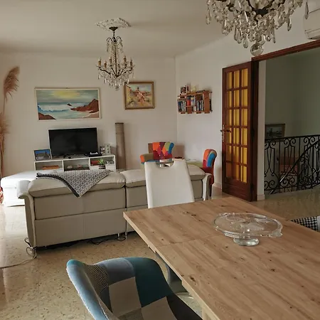 Dans Avec Jardin Et Piscine Privee 4 Personnes Διαμέρισμα