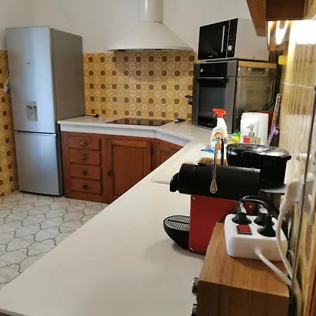 Dans Avec Jardin Et Piscine Privee 4 Personnes