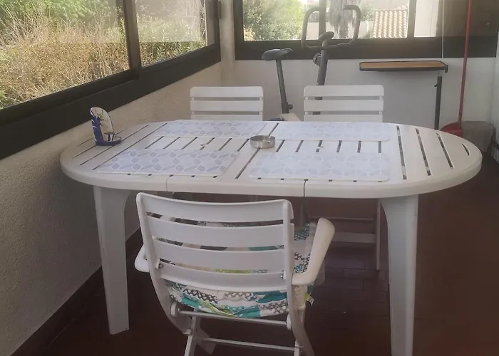 Dans Avec Jardin Et Piscine Privee *