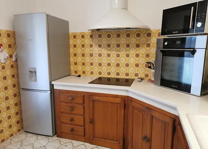 Apartman Dans Avec Jardin Et Piscine Privee *