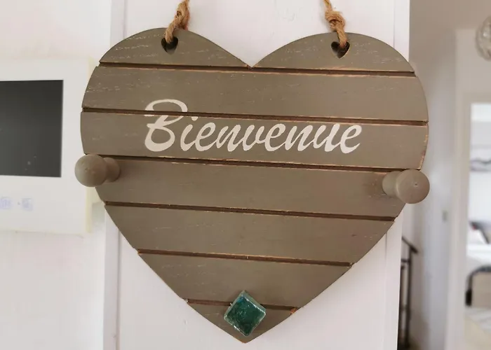 Apartman Dans Avec Jardin Et Piscine Privee Marguerittes